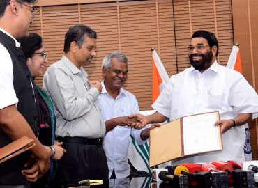 Vizhinjam : Completion certificate handed over