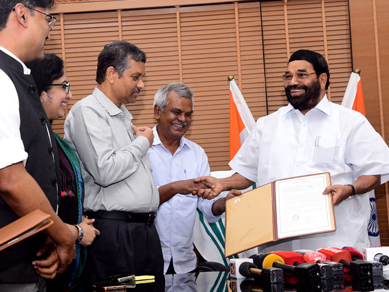 Vizhinjam : Completion certificate handed over